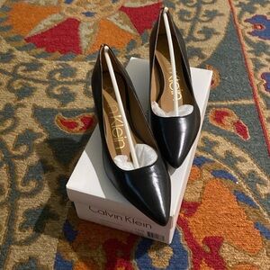 Like new, Calvin Klein kitten heel, 7.5, black leather